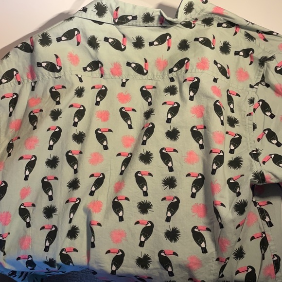 Fun Button down t shirt - Picture 2 of 2